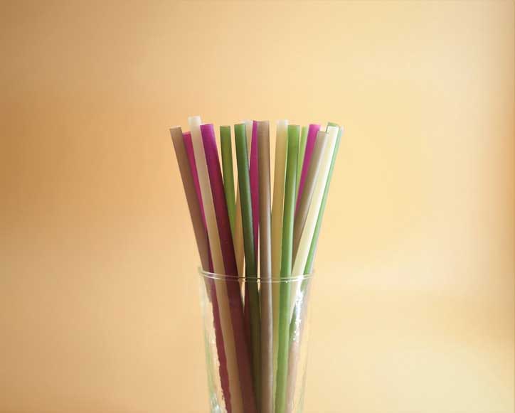 Extruded Plastic Profiles make straws