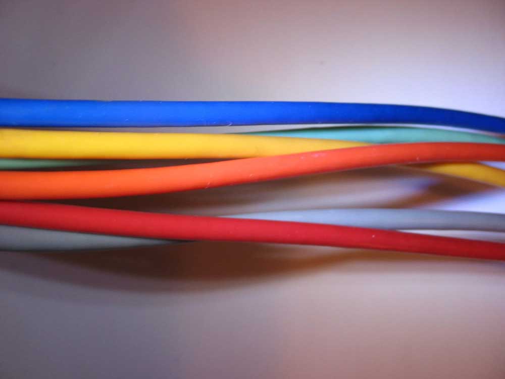 Wires insulated with Extruded Plastic Profiles